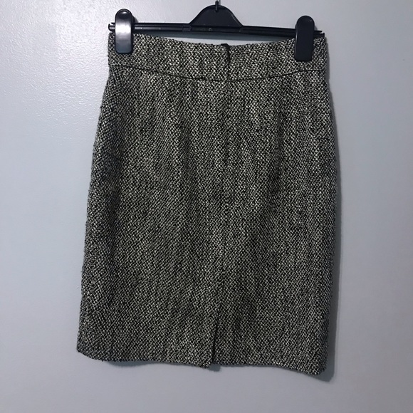 EUC Brooks Brothers Pencil Skirt - Picture 2 of 2